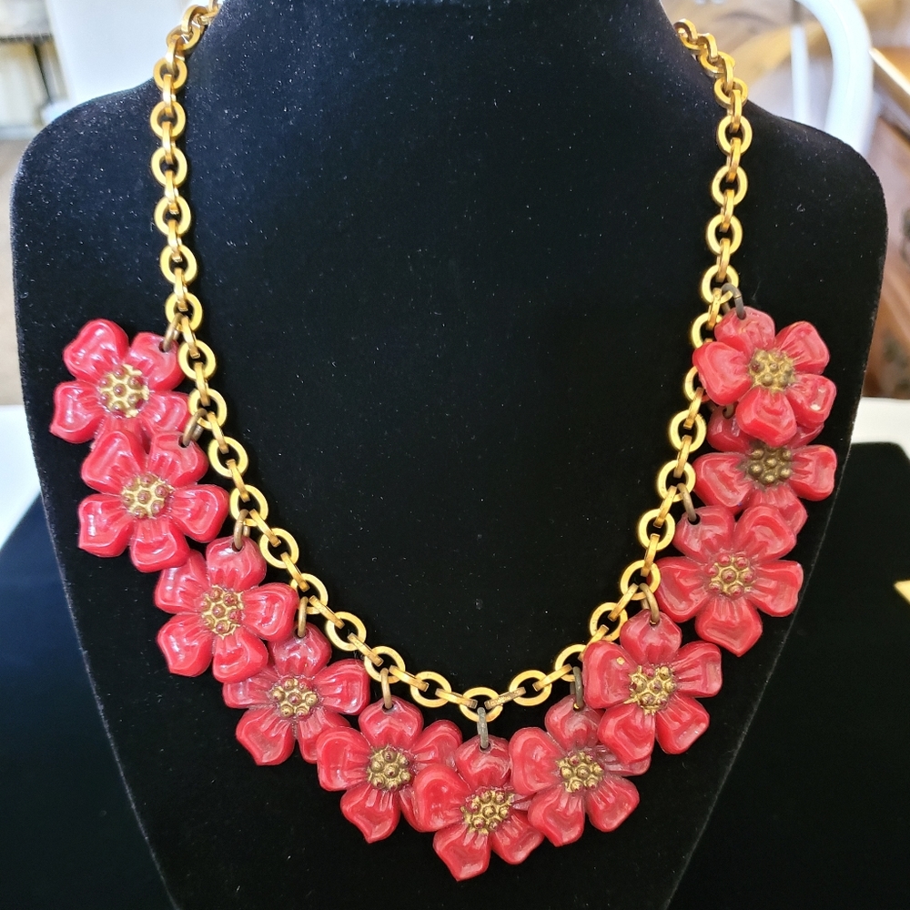 Fun Vintage Brass Tomato Red Plastic Flower Necklace Fringe Kitsch Boho